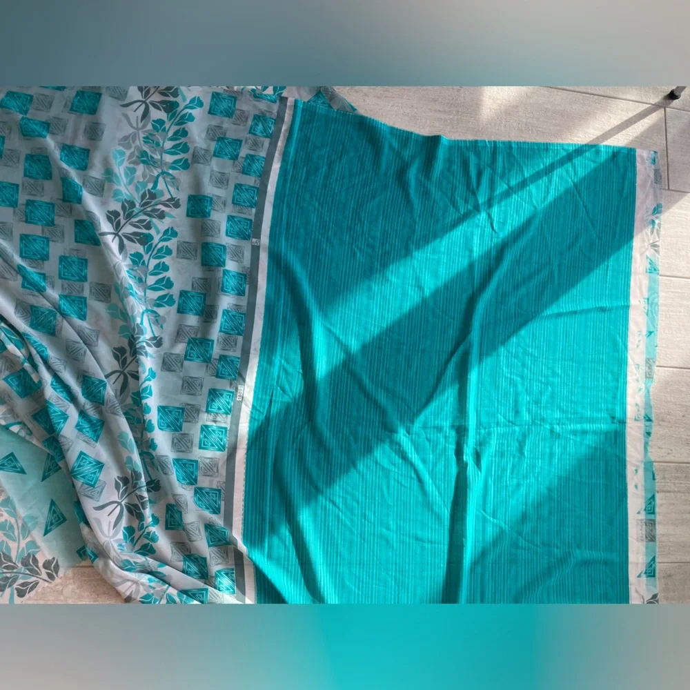 Sari from Sri Lanka - Picture 2 of 6